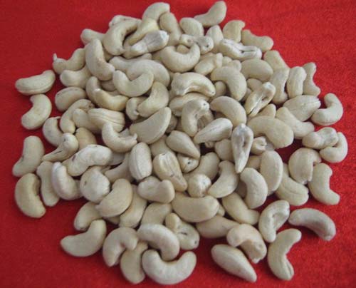 Cashew Nuts (W-320)