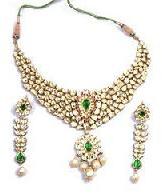 kundan necklace