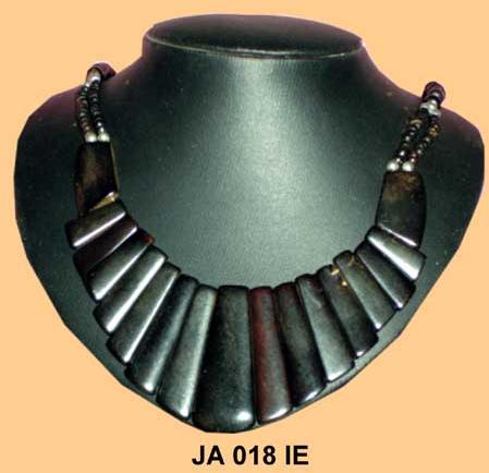Horn Necklace - Ja 018 Ie