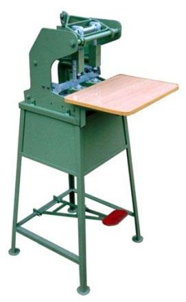 Eyelet Fixing Machine