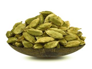 Raw Polished green cardamom, Grade Standard : Food Grade