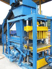 concrete block machine