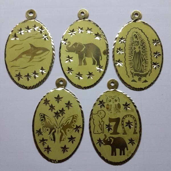 INSHA BANGLES Gold Polished Brass Animal Printed Pendants, Certification : ISO Certified