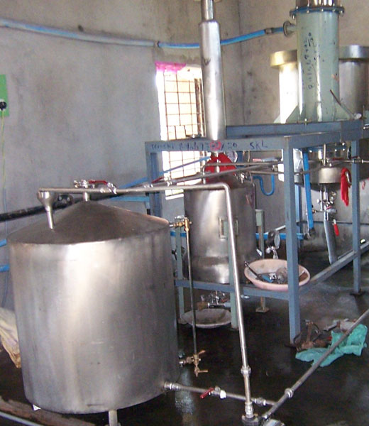 Kewda Oil Extraction Plant Manufacturer in Hyderabad Telangana India by Dhopeshwar Engineering