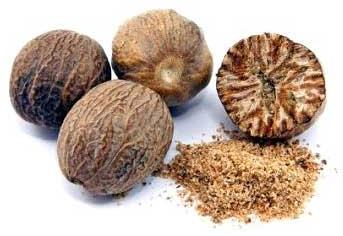 Nutmeg Oil, for Relieving Muscular Pains, Used Skin Care, Packaging Size : 100ml, 200ml, 250ml, 50ml