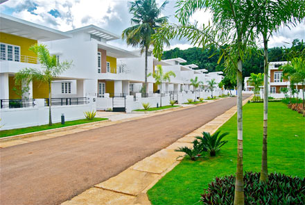 Luxury Villas, Apartments