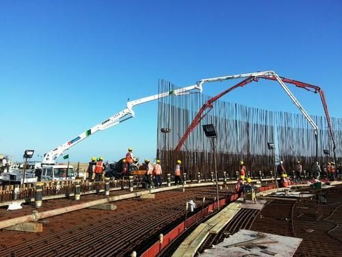 Boom Placer Rental Services