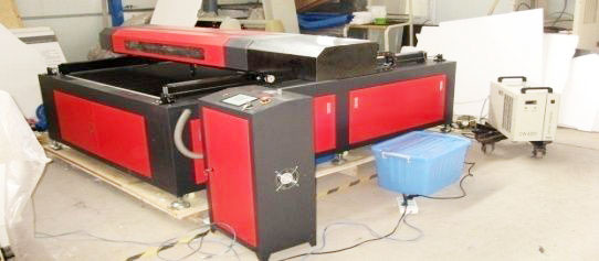 Laser Cutting Machine (BJG-1814-400W)