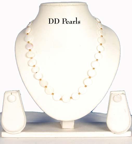 Mother of Pearl Necklace with Matching Earrings