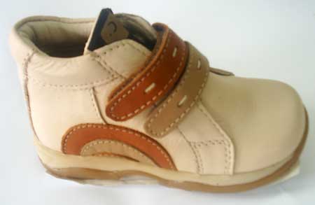 Children Shoes - 29 at Best Price in Agra - ID: 54657 | R. N. Overseas