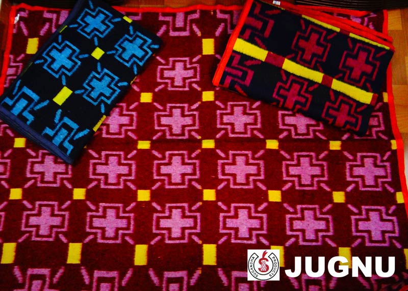 JUGNU Acrylic Woolen Blankets
