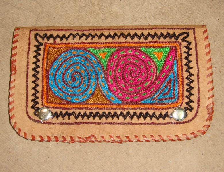 Mojari exporters Ladies Embroidery Wallets