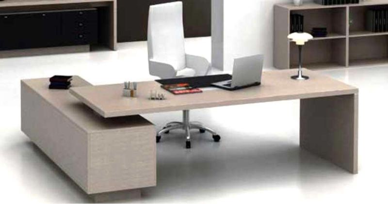 Contemporary Looking Executive Desk