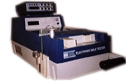 Ultrasonic milk analyzer Ultrasonic milk analyzer picture