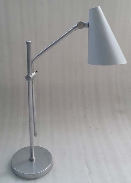 Table Lamp with Height Adjustment & Moving Shade
