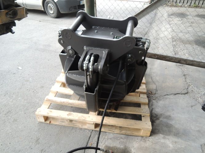 Excavator Polyp Grabs