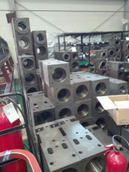 Hydraulic Breaker Repairing