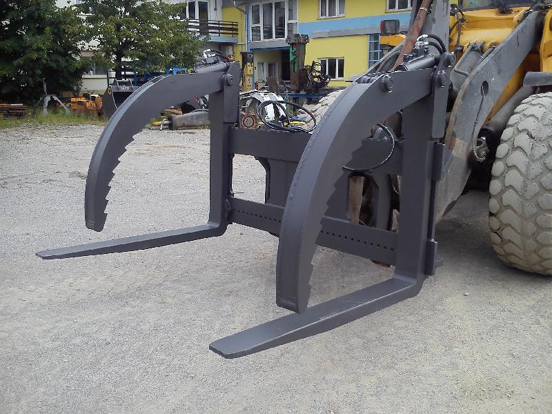 Loader Forks With Clamp