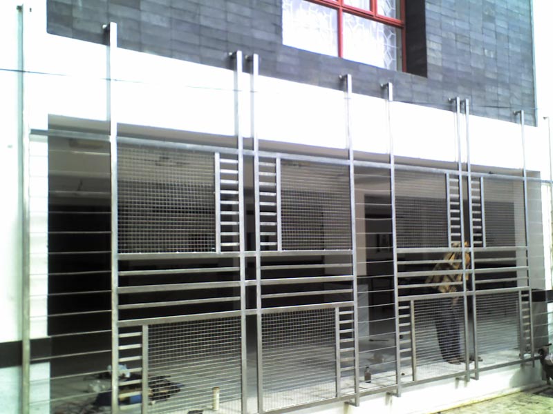 Polished Stainless Steel Grill, for Making Balcony, Pattern : Plain