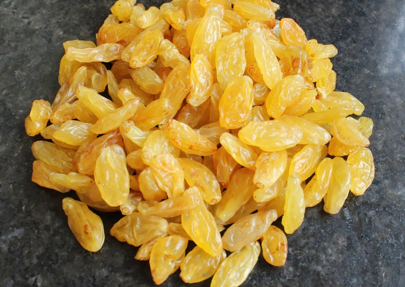 golden raisins