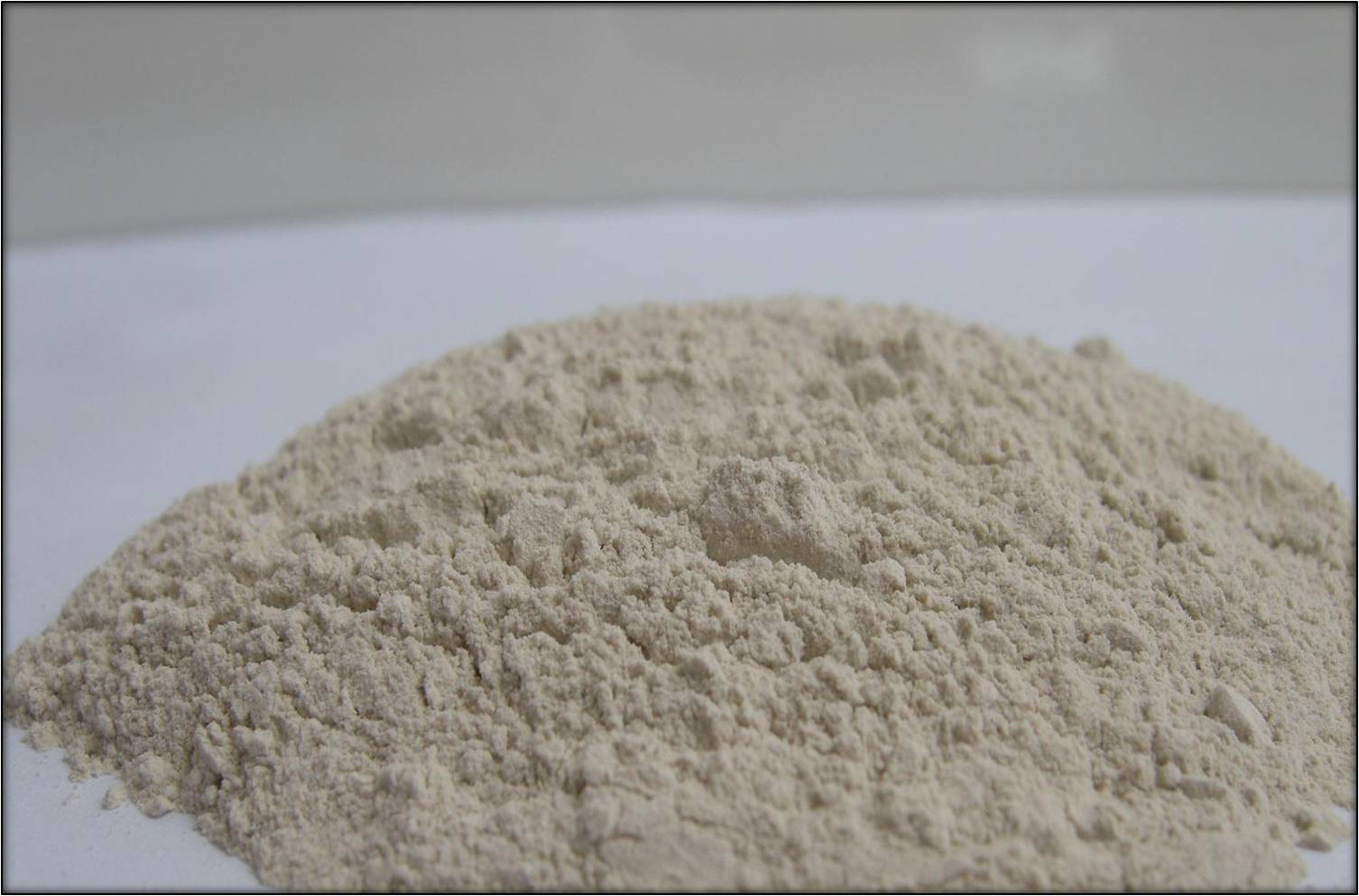 bentonite powder