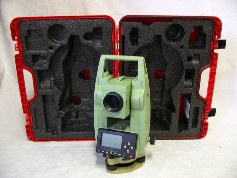 Used Prismless Total Station