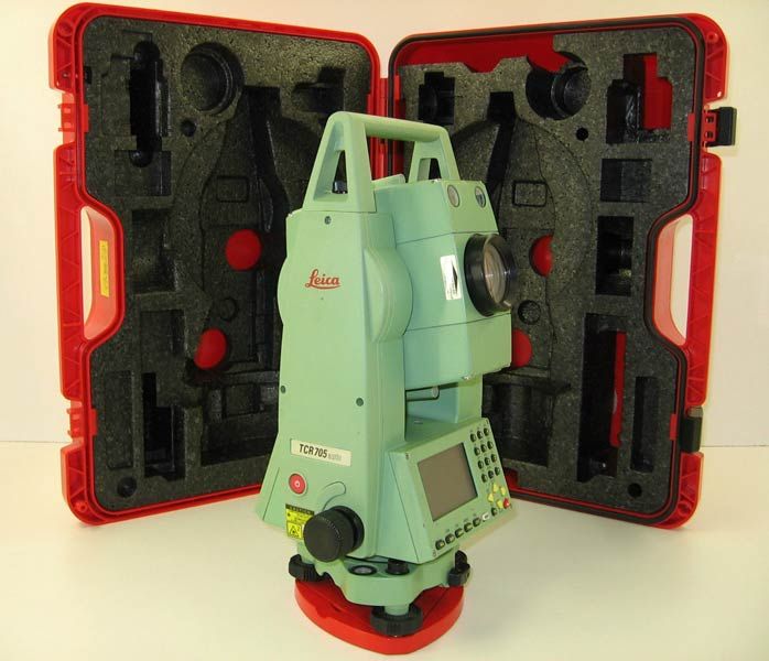 Used Prismless Total Station
