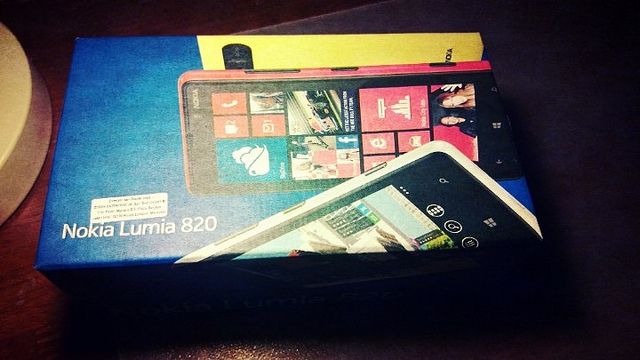Original Nokia Lumia 820