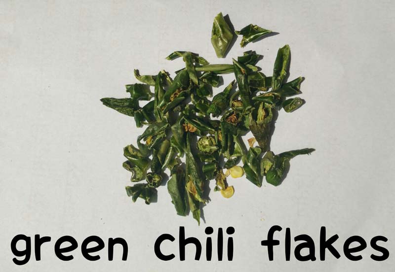 Dehydrated Green Chili Flakes