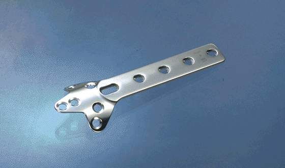 Cloverleaf Plate 3.5 Mm