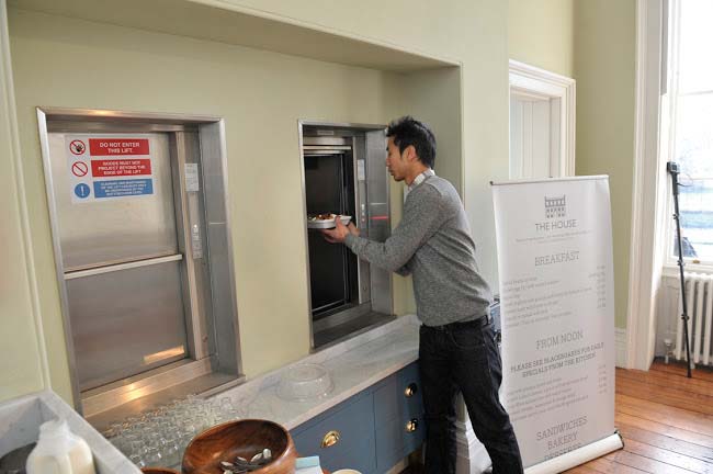 Dumbwaiter Lift