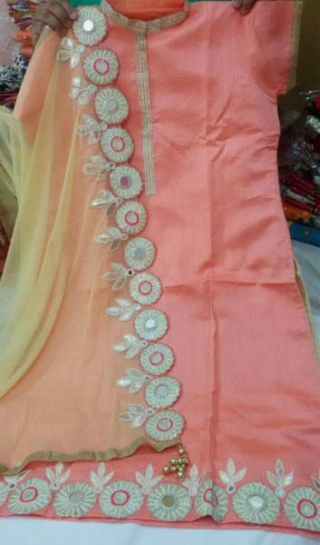 Manufacturer Handloom KURTIS for Festive Collection Gender  Female Age  Group  1878  Manmayee Handicrafts Exports Kolkata West Bengal