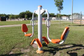 outdoor fitness equipment