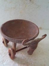 Bowl Shape Ash Tray Wheels