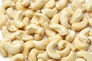 Dried cashew nuts, Certification : FSSAI Certified