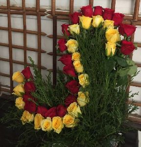 Rose S Shaped Bouquet