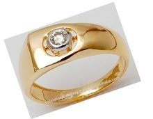 Cute Center Bezel Set Diamond Gold Men Ring