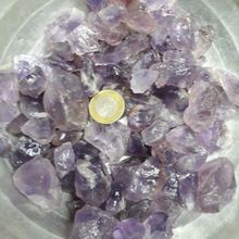 Natural raw amethyst quartz crystal stones