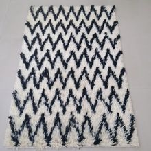 Zig Zag Embroidered Woolen Shaggy Rugs
