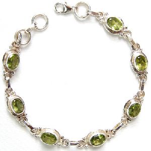 Peridot Gemstone Handmade Bracelet