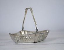 Silver plated wedding hanging tray