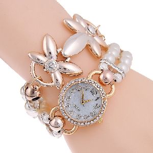 Women Casual Bracelet Watch