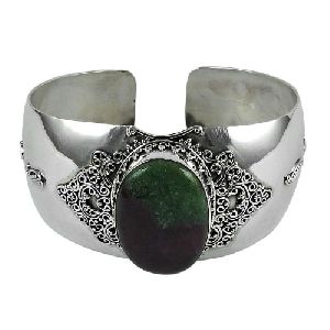 Personable 925 Sterling Silver Ruby Zoisite Gemstone Bangle