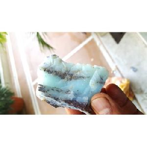 Gemstone minerals Peru opal rough stones