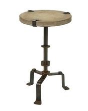 IRON STOOL WITH ROUND WOOD TOP