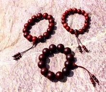 Red Sandalwood Round Beads Stretchable Charm Bracelet