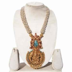 Vidita Jewels Natural Emerald Silver Beads Necklace Set