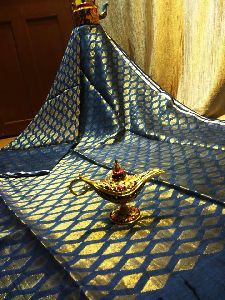 elegant Geometrical pattern Jamdani of Linen Sarees