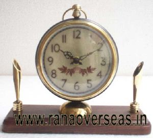 Table Clock With Pen Stand