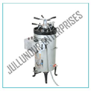 DOUBLE WALL VERTICAL AUTOCLAVE RADIAL LOCKING